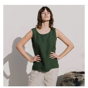 Not Perfect Linen Top - Moss Green - size S